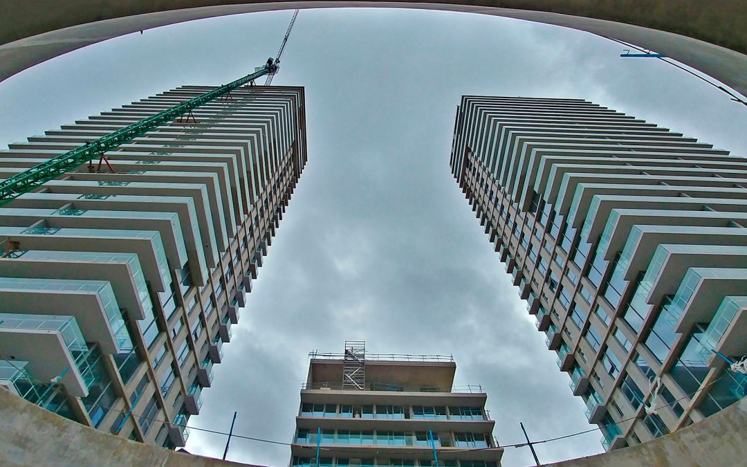 Torres residenciales y hotel SLS